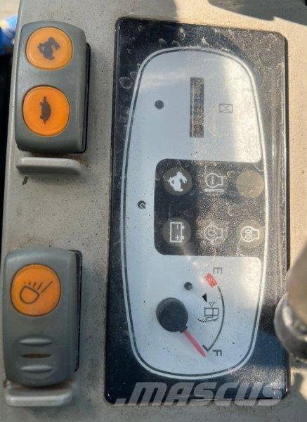 Komatsu PC 16 R-3HS Εκσκαφάκι (διαβολάκι) < 7t