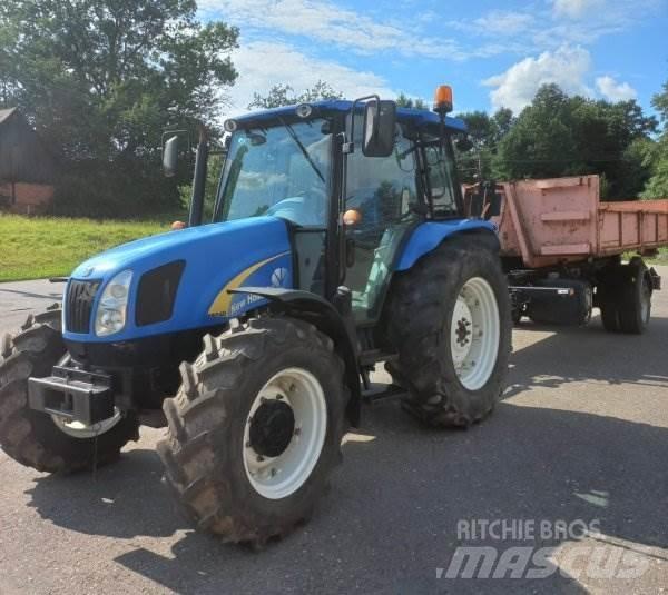 New Holland T5040 Ανατρεπόμενες ρυμούλκες