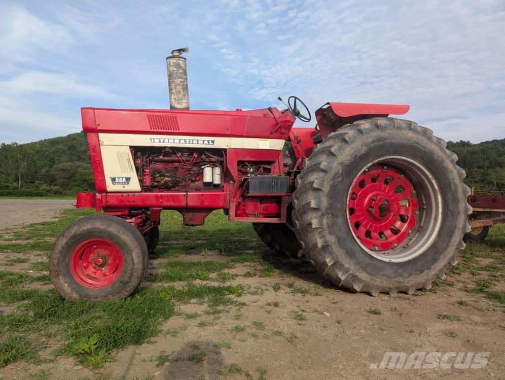 International 966 Τρακτέρ