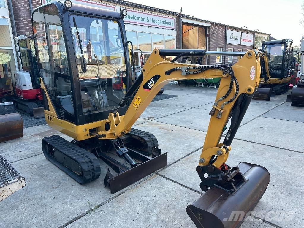 CAT 301.4 C Εκσκαφάκι (διαβολάκι) < 7t