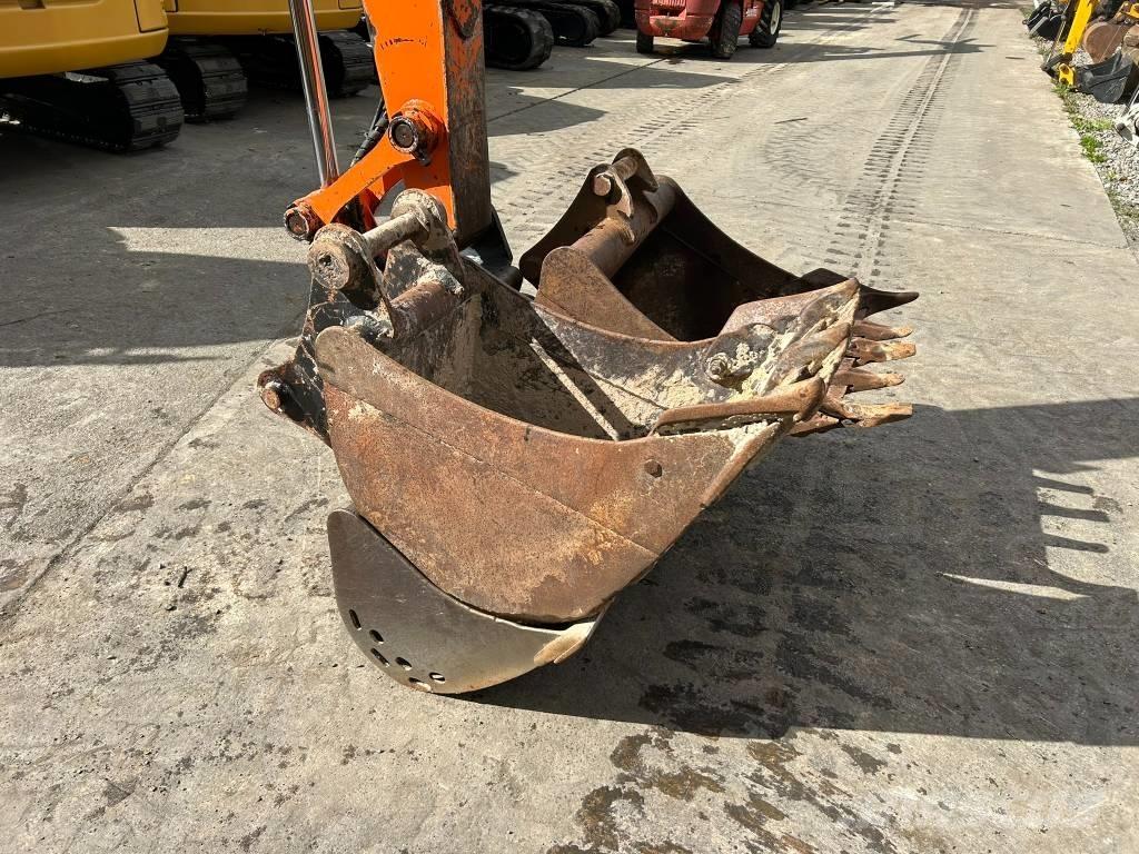 Hitachi ZX 80 SB Μίνι εκσκαφείς 7t - 12t