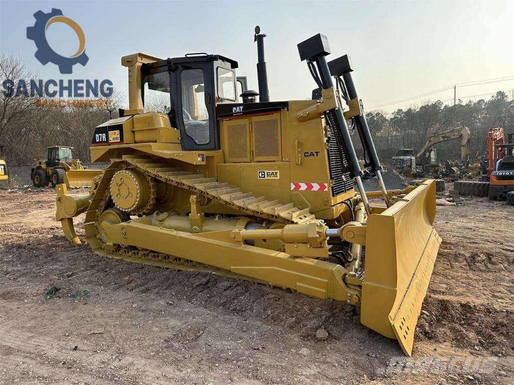 CAT D 7 R Μπουλντόζες με ερπύστριες