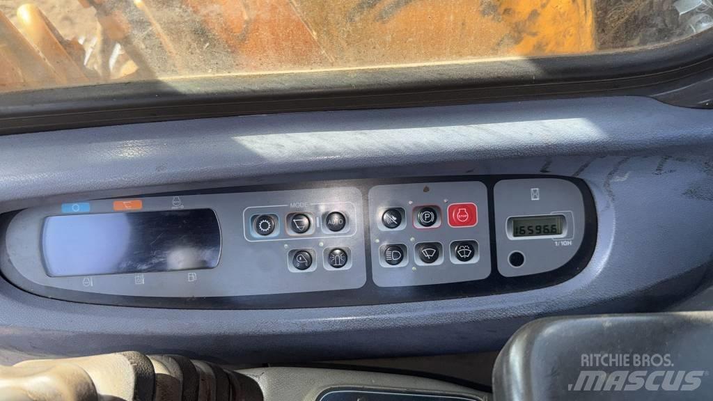CASE CX 130 Εκσκαφείς με ερπύστριες
