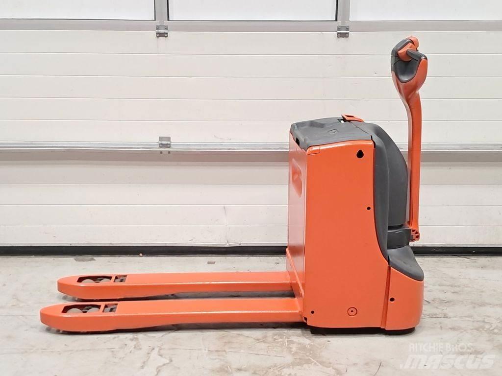 Linde T16 Χειροκίνητο περονοφόρο ανυψωτικό
