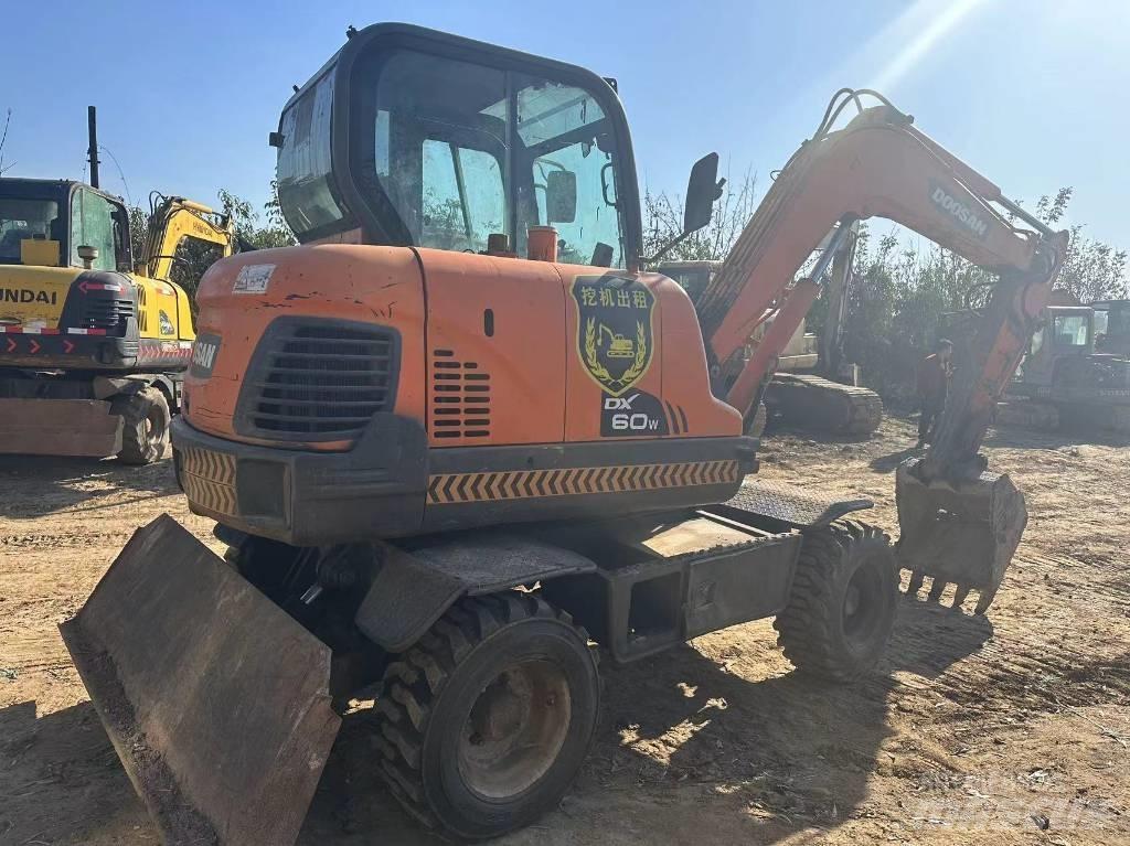 Doosan DX60W Εκσκαφάκι (διαβολάκι) < 7t