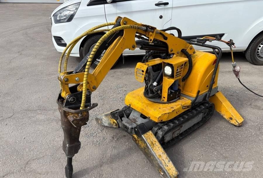 Brokk 50 Εκσκαφείς κατεδαφίσεων
