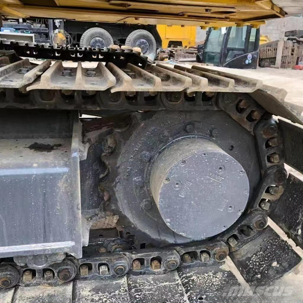 Komatsu PC 60 Εκσκαφείς με ερπύστριες