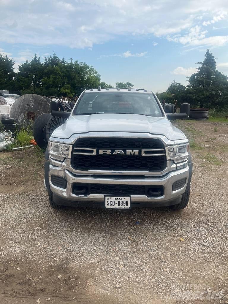 RAM 5500 Φορτηγά Kαρότσα με ανοιγόμενα πλαϊνά