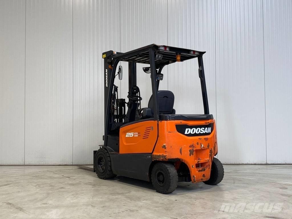 Doosan B25X-7 Ηλεκτρικά περονοφόρα ανυψωτικά κλαρκ