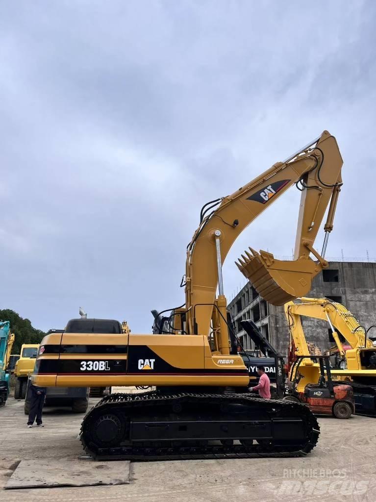 CAT 330 B Εκσκαφείς με ερπύστριες