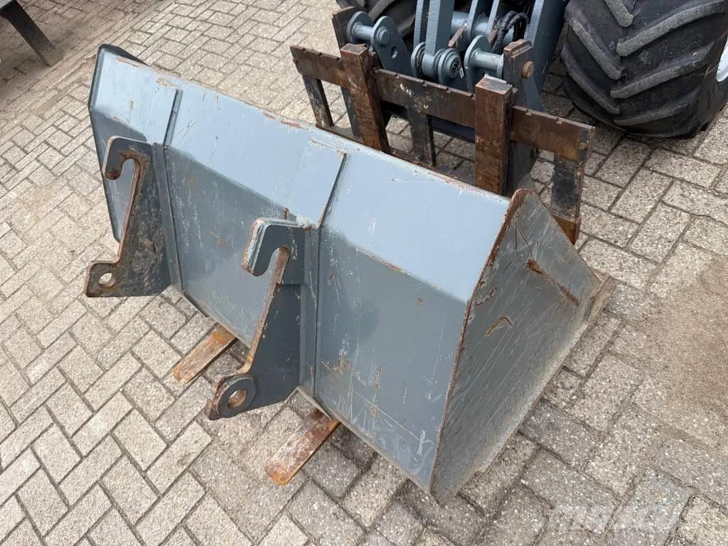 GiANT G2700 Φορτωτές με λάστιχα (Τροχοφόροι)