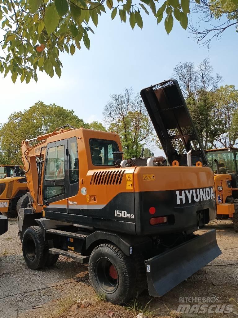 Hyundai 150W-9 Εκσκαφείς με ερπύστριες