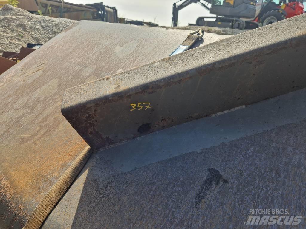 Volvo L 180 Κουβάδες