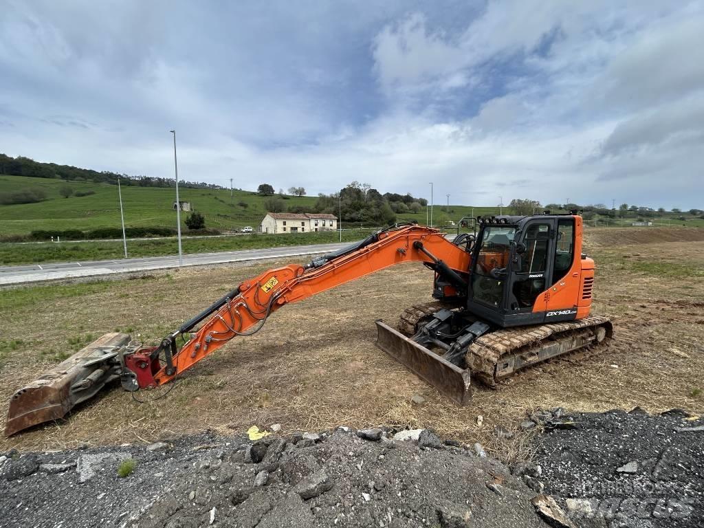 Doosan DX 140 Εκσκαφείς με ερπύστριες