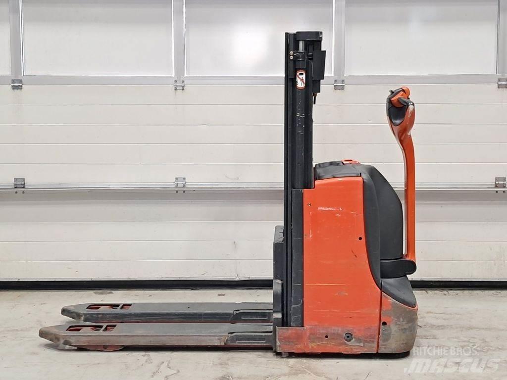 Linde D08 Παλετοφόρα πεζού χειριστή με ιστό