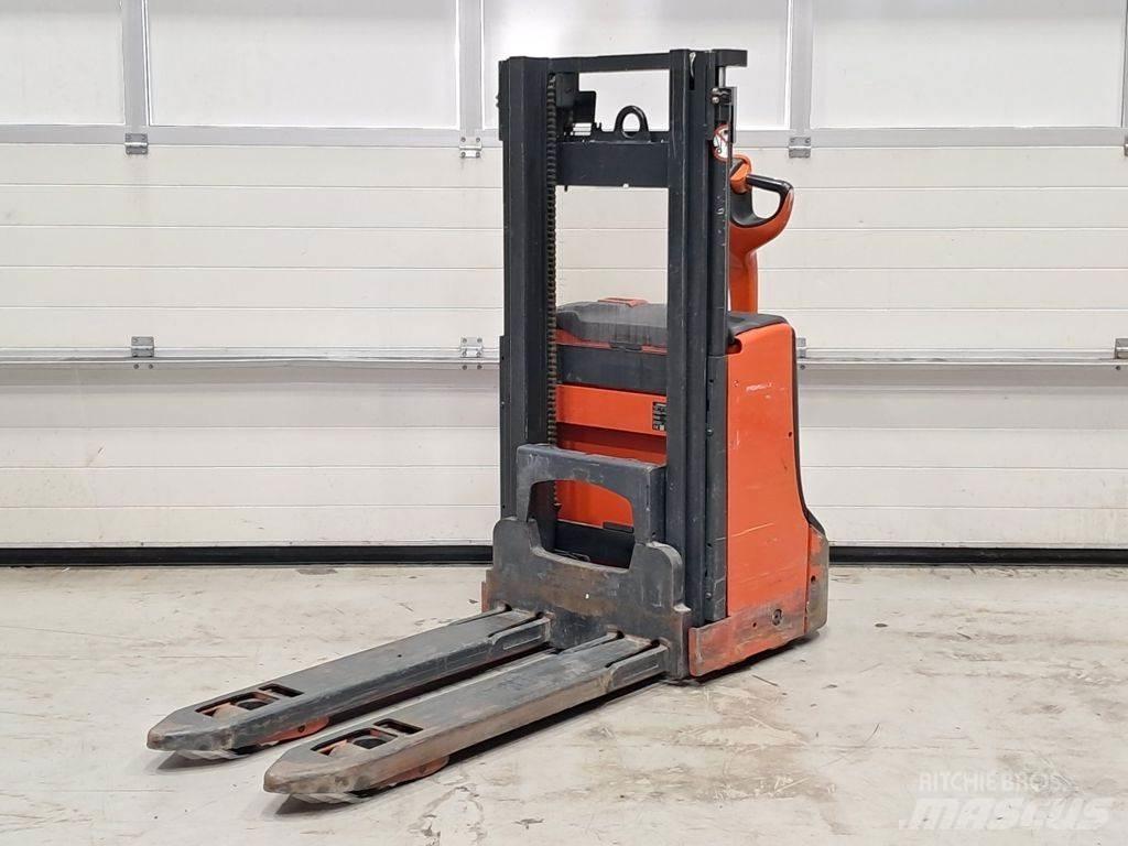 Linde D08 Παλετοφόρα πεζού χειριστή με ιστό