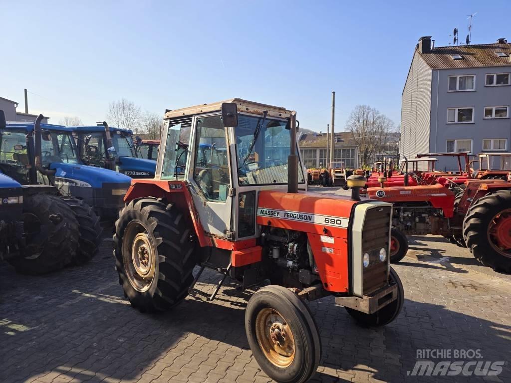 Massey Ferguson 690 Τρακτέρ