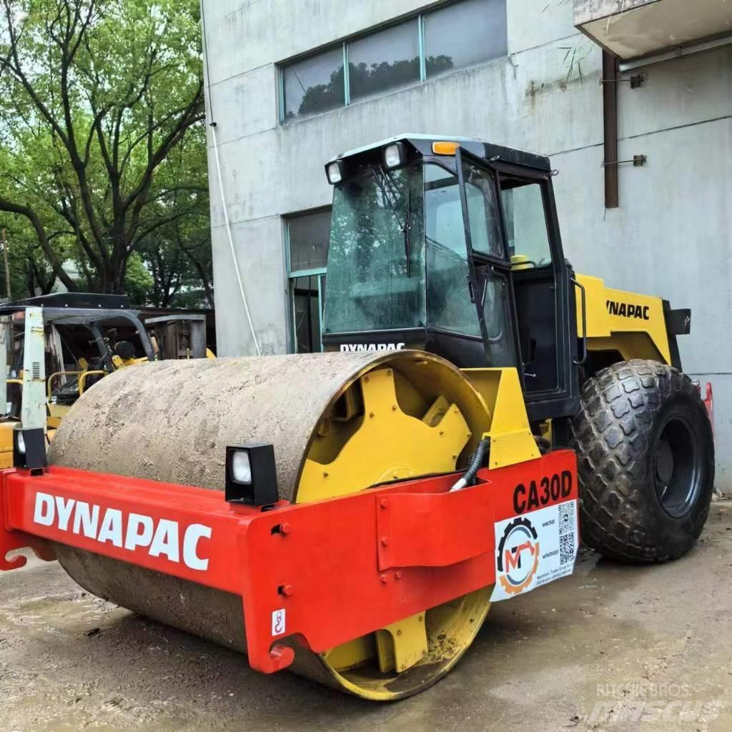 Dynapac CA30D Οδοστρωτήρες μονού κυλίνδρου