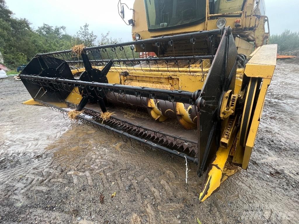 New Holland T56 Θεριζοαλωνιστικές μηχανές