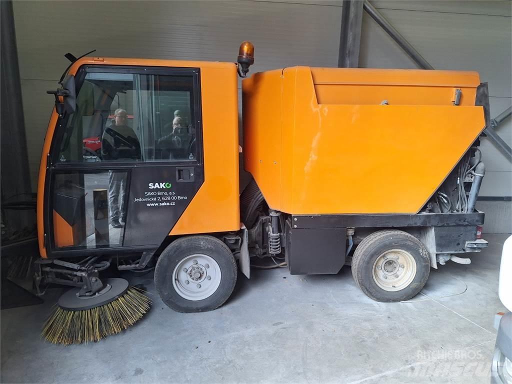 Bucher CC 2000 E2 Κατασκευές - Άλλα