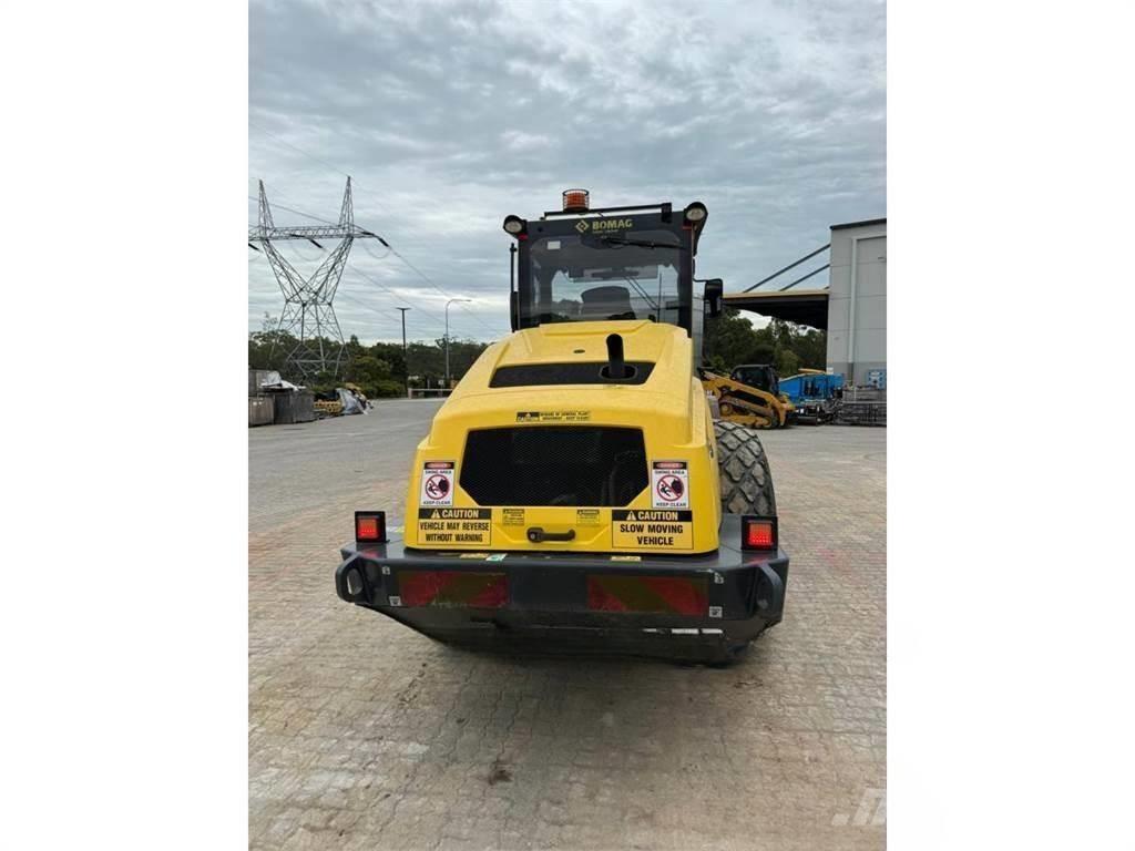 BMW 213D Οδοστρωτήρες μονού κυλίνδρου