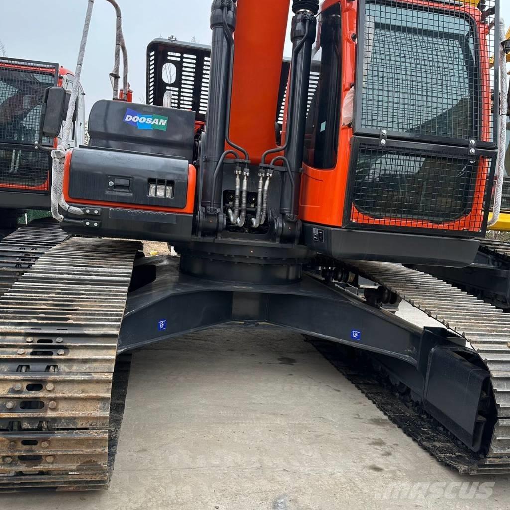 Doosan DX225LC-9C Εκσκαφείς με ερπύστριες