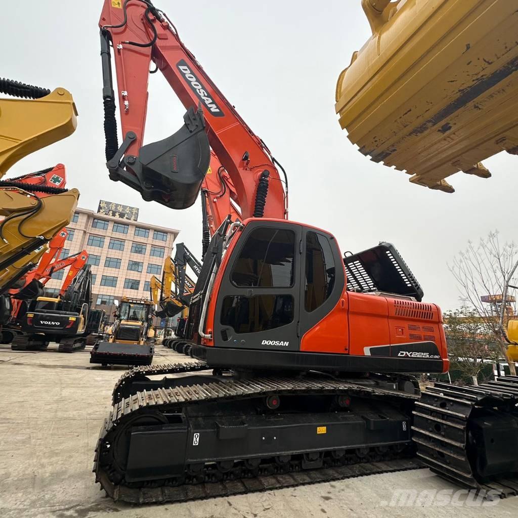 Doosan DX225LC-9C Εκσκαφείς με ερπύστριες