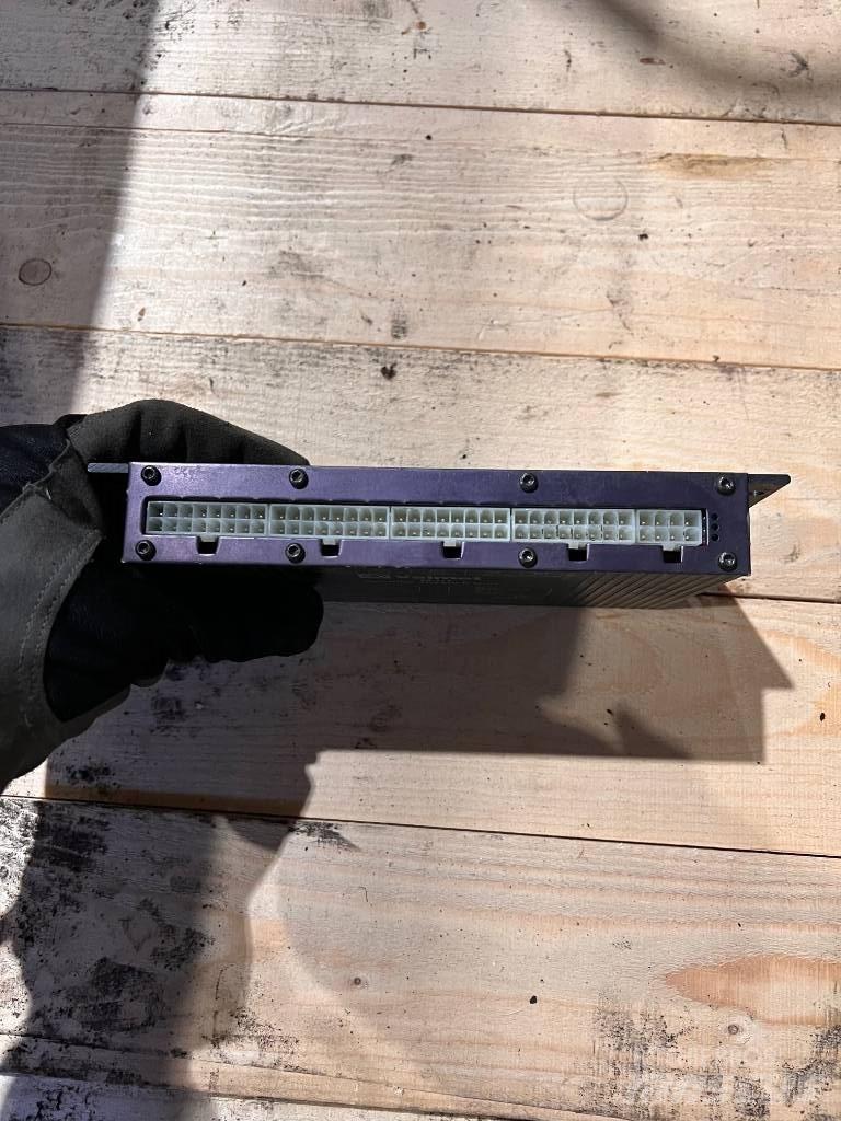 Valmet 5044018 Ηλεκτρονικά