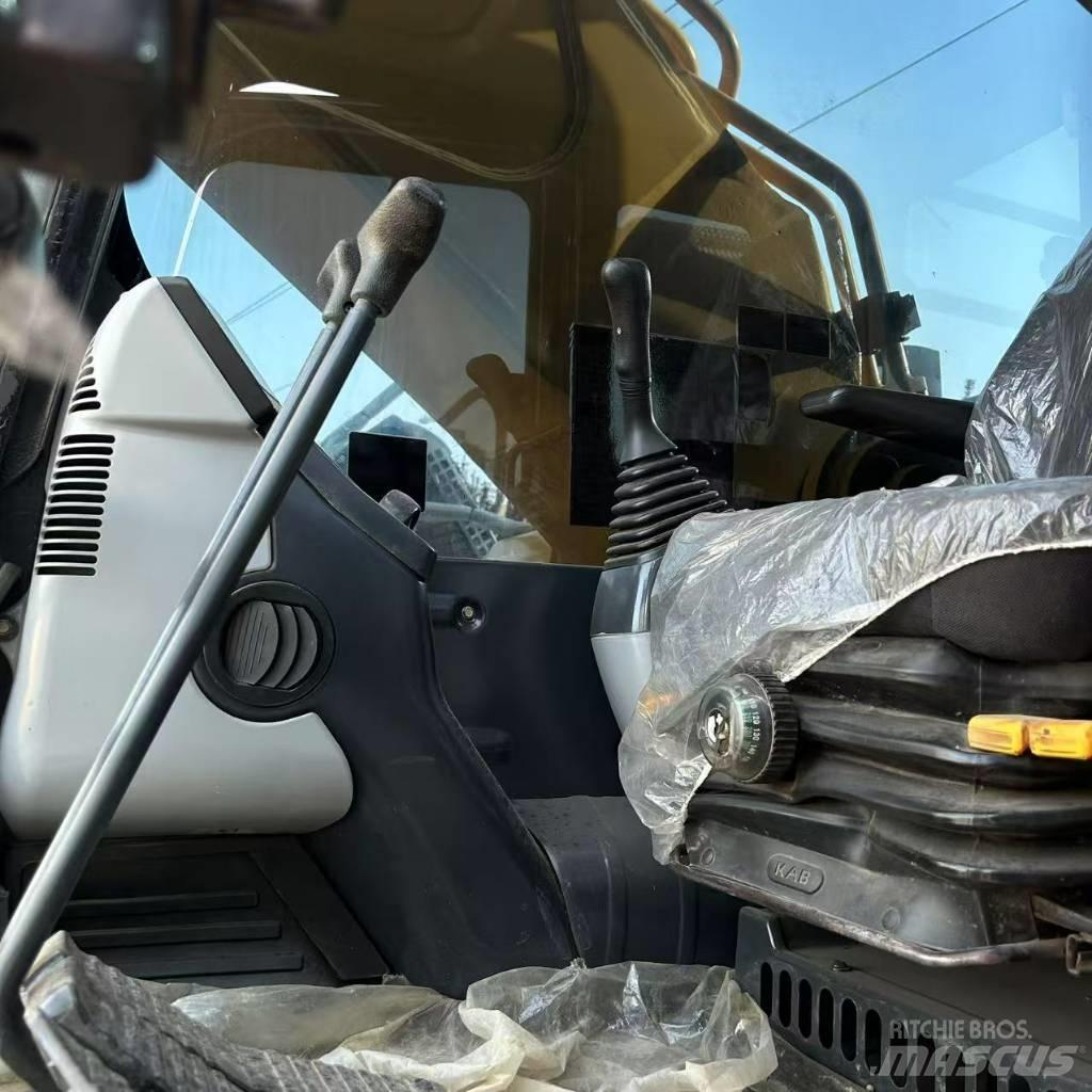 Komatsu 450 Εκσκαφείς με ερπύστριες
