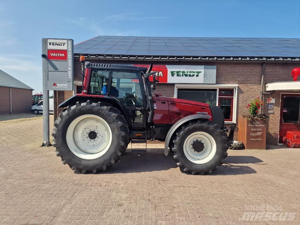 Valtra 8950 Τρακτέρ