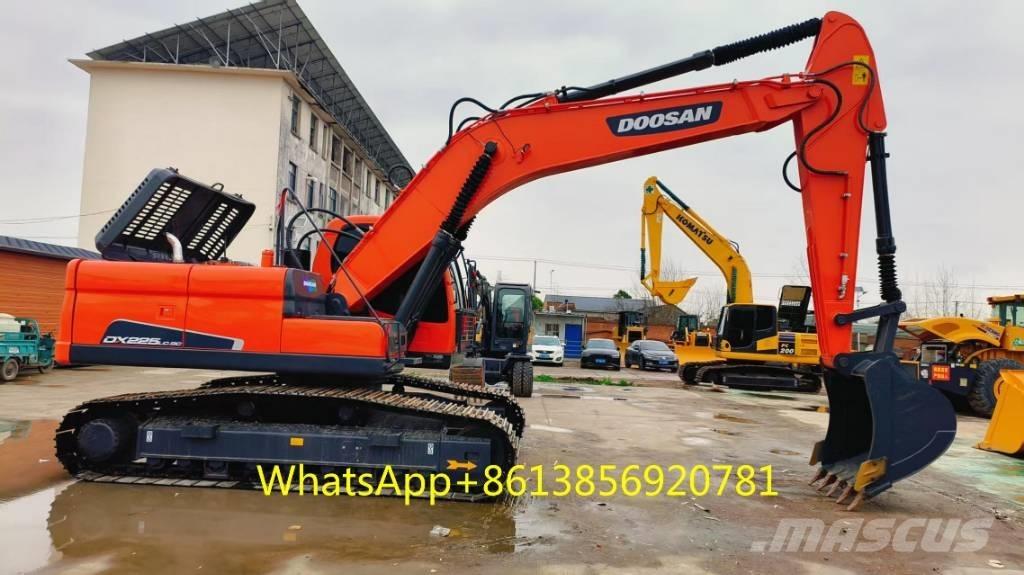 Doosan DX 225 Εκσκαφείς με ερπύστριες