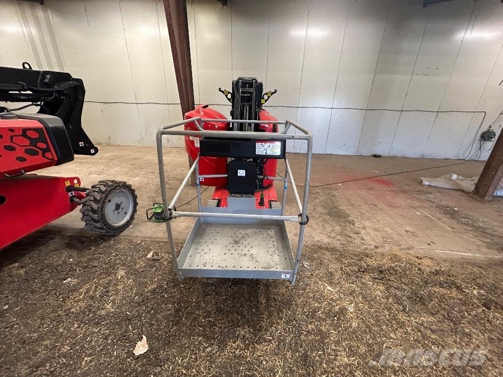 Manitou 100 VJR Ανυψωτήρες με κατακόρυφους πυλώνες