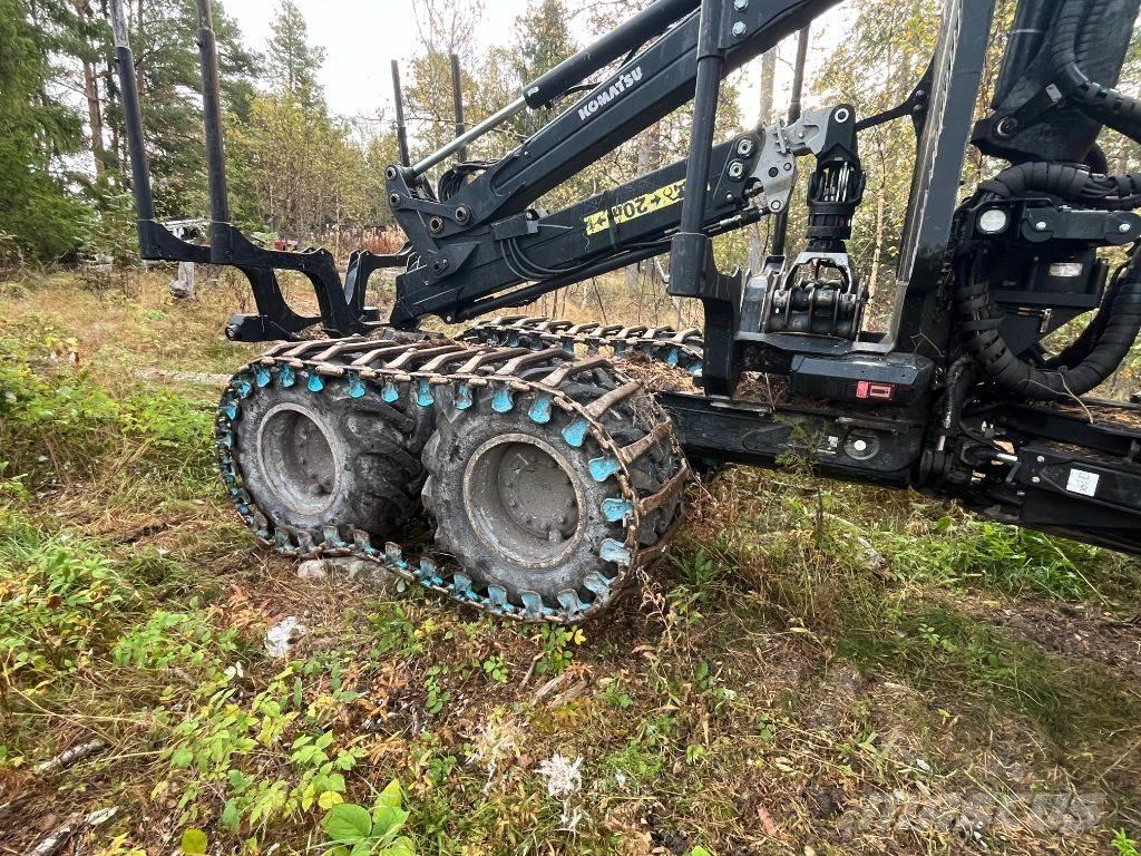 Komatsu 835 Μεταφορείς ξυλείας