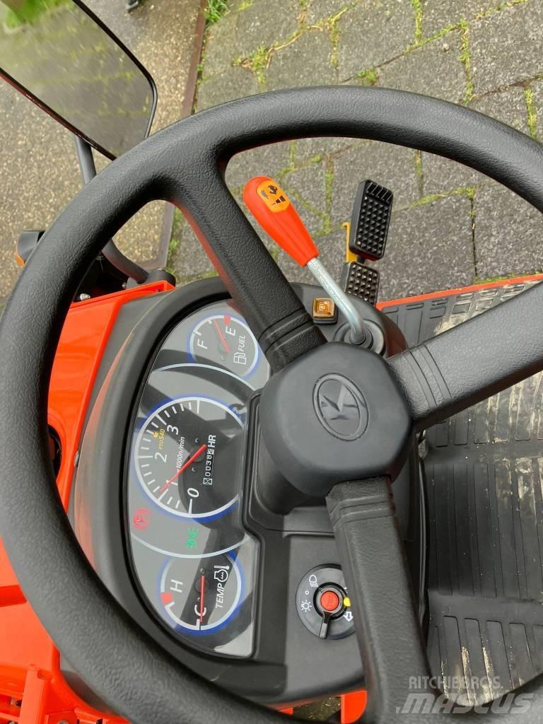 Kubota B1-240 Τρακτέρ