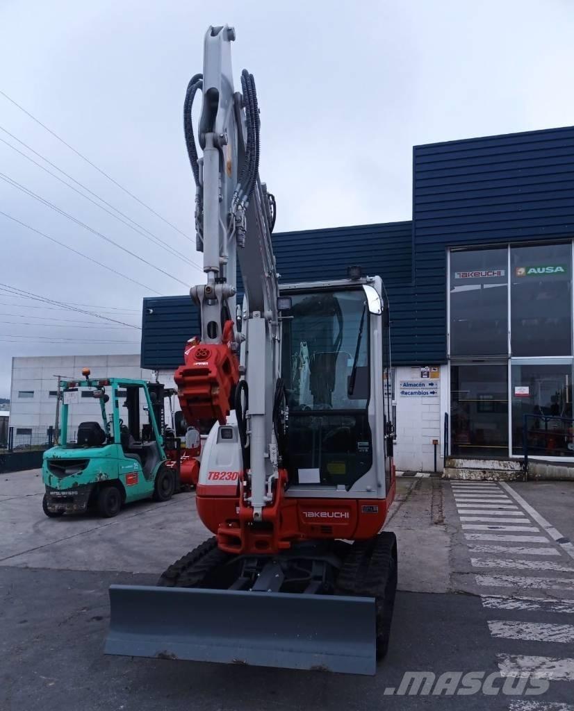 Takeuchi TB 230 Εκσκαφάκι (διαβολάκι) < 7t