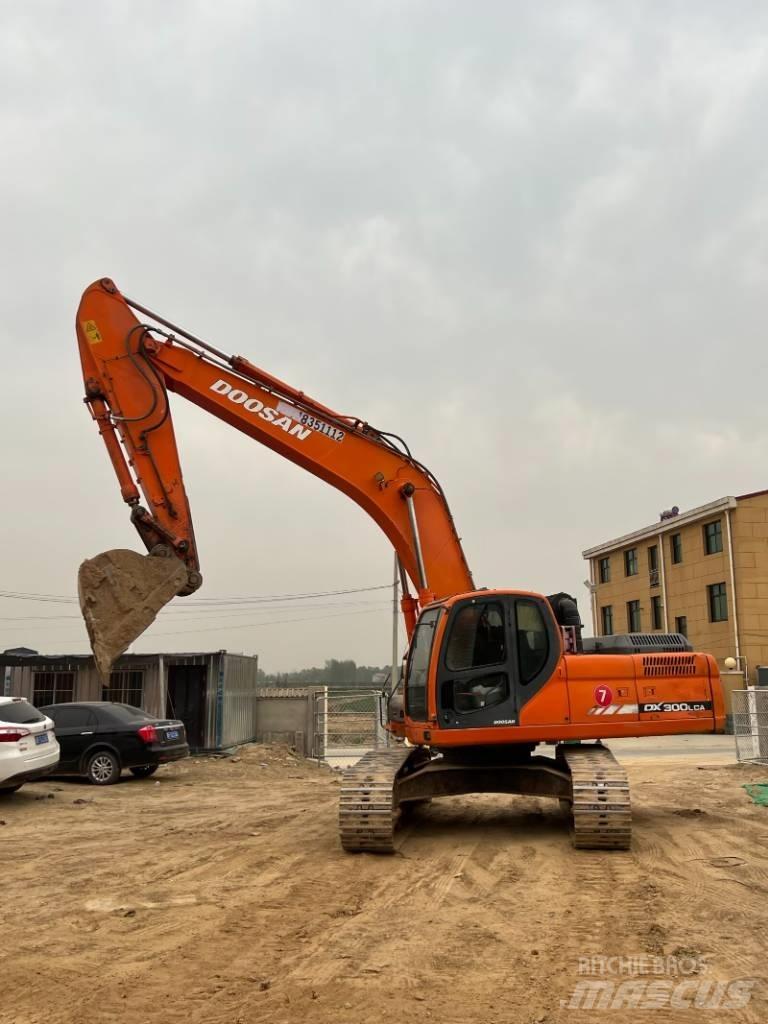 Doosan DX300LCA Εκσκαφείς με ερπύστριες