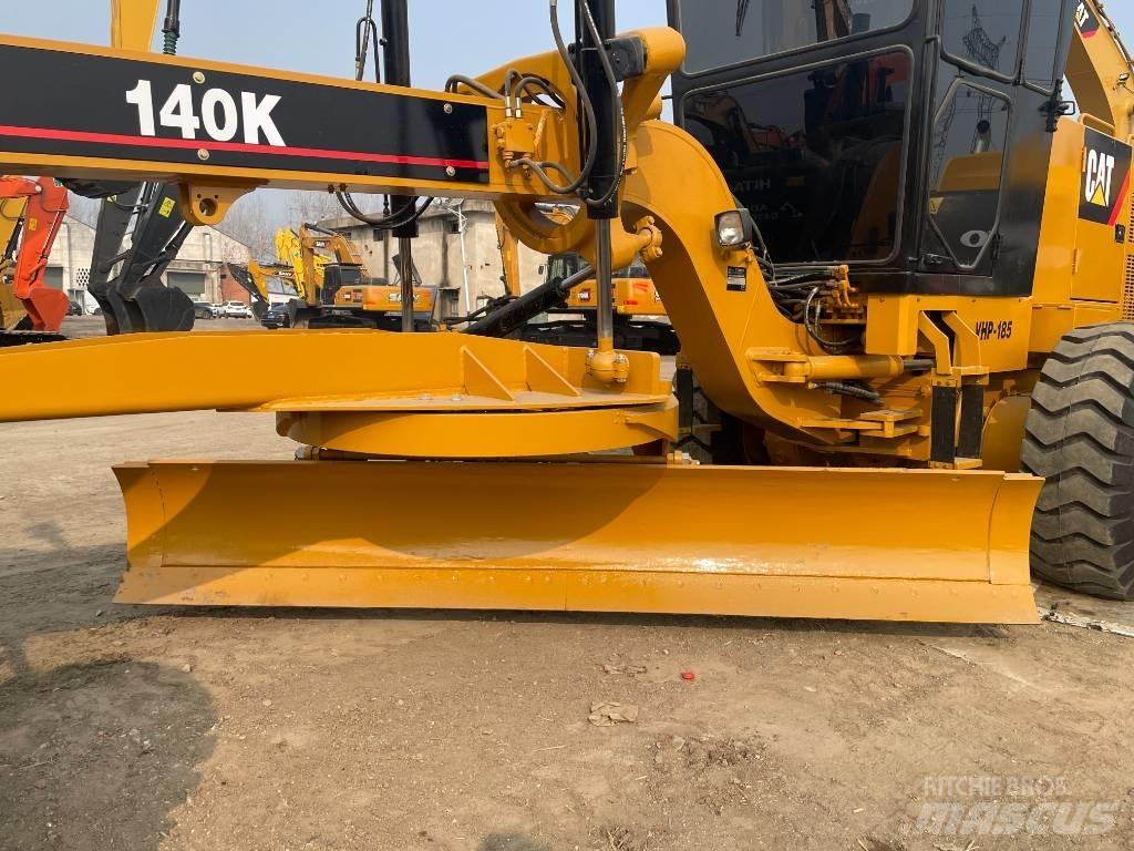 CAT 140 K Γκρέιντερς
