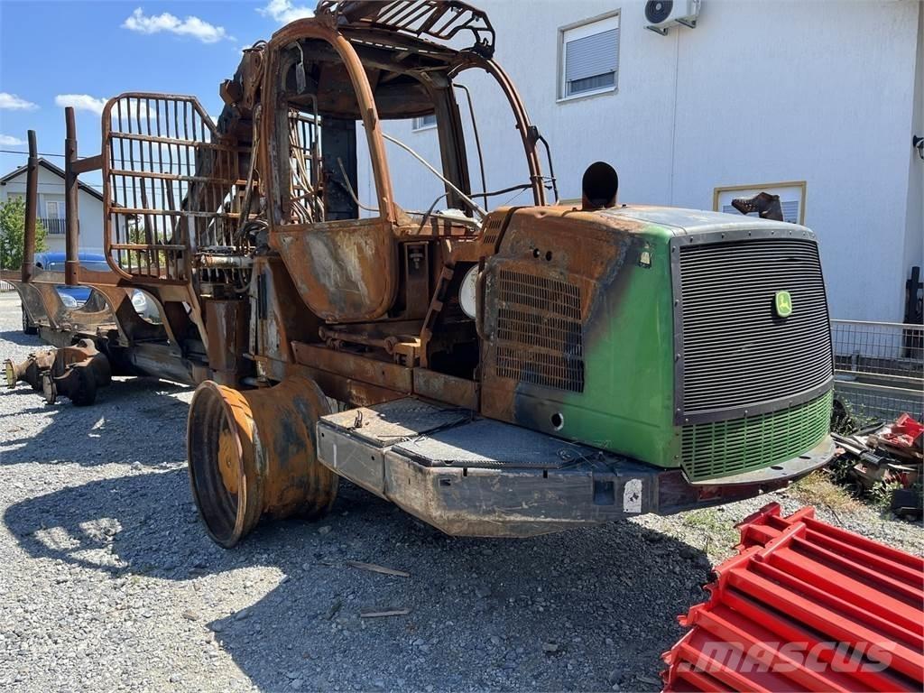 John Deere 1110E Μεταφορείς ξυλείας