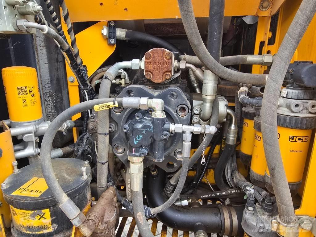 JCB JS 220 N LC Εκσκαφείς με ερπύστριες