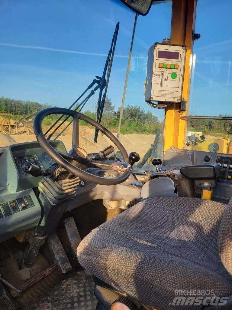Volvo L180C Φορτωτές με λάστιχα (Τροχοφόροι)