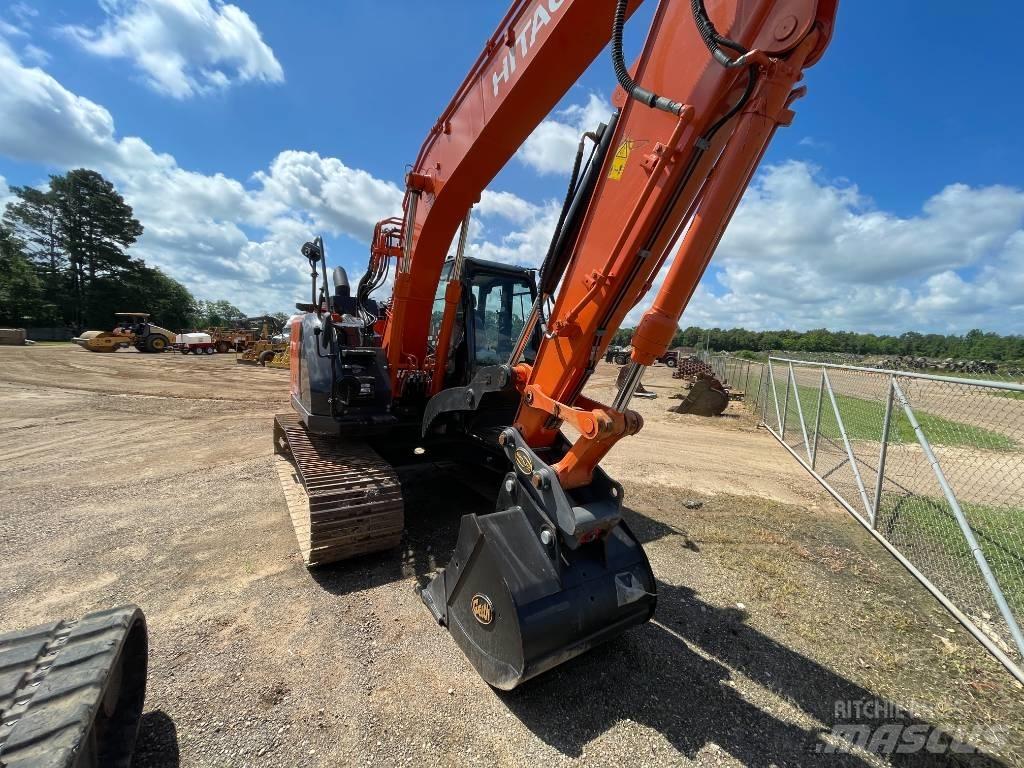Hitachi ZX 135 US-6 Εκσκαφείς με ερπύστριες