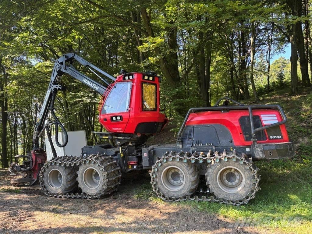 Komatsu 931 XC Θεριζοαλωνιστικές μηχανές