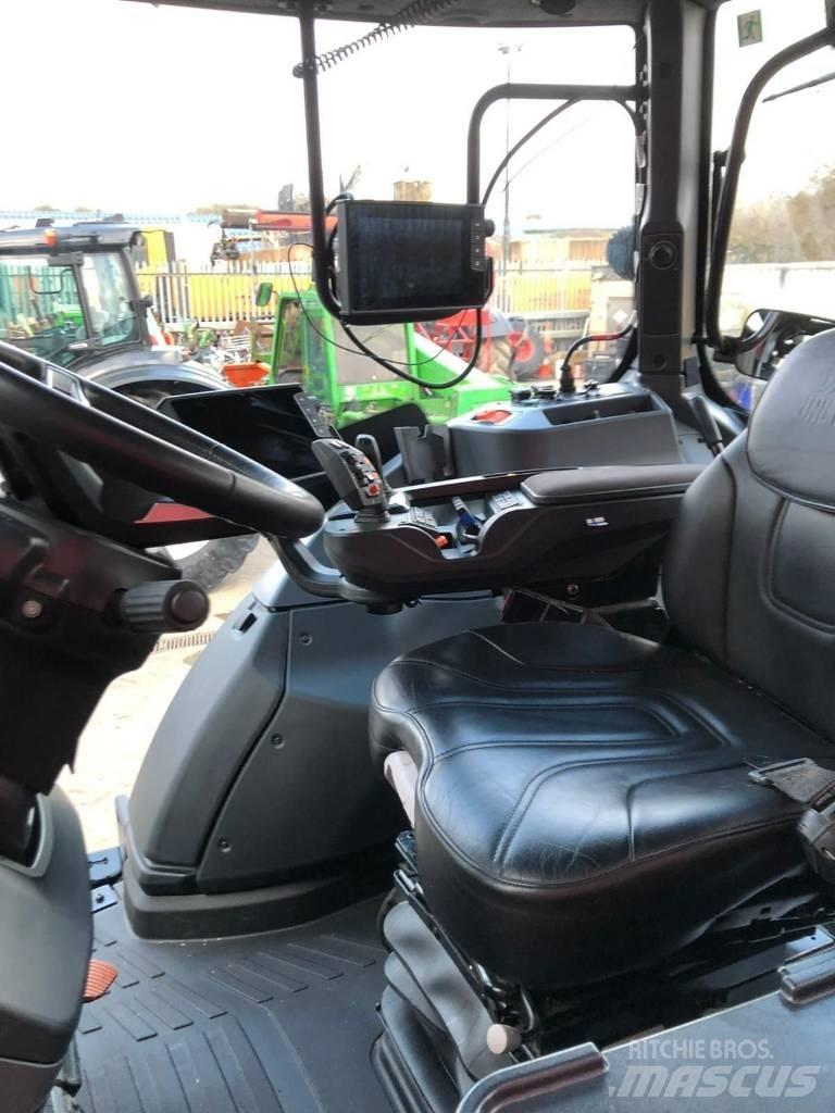 Valtra T235V Τρακτέρ
