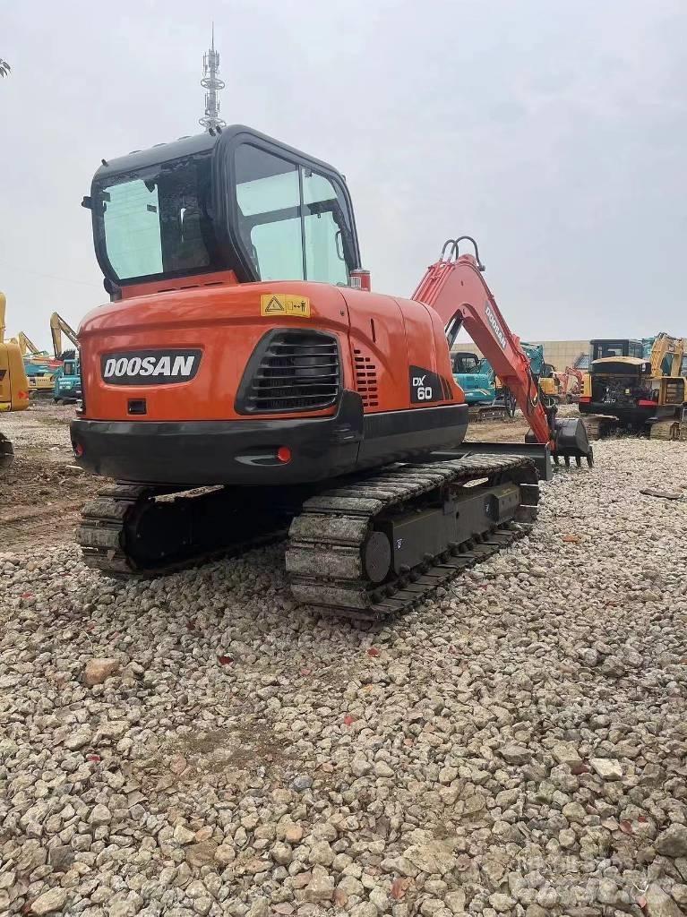 Doosan DX60 Εκσκαφάκι (διαβολάκι) < 7t