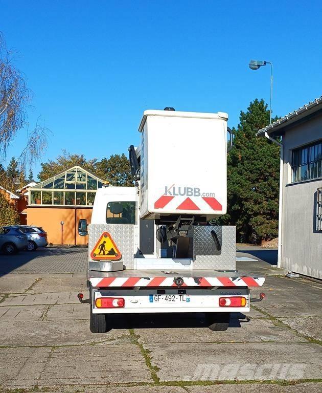Klubb KL26 Εναέριες πλατφόρμες τοποθετημένες σε φορτηγό