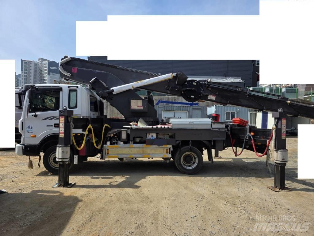 Hyundai HS3870 Εναέριες πλατφόρμες τοποθετημένες σε φορτηγό