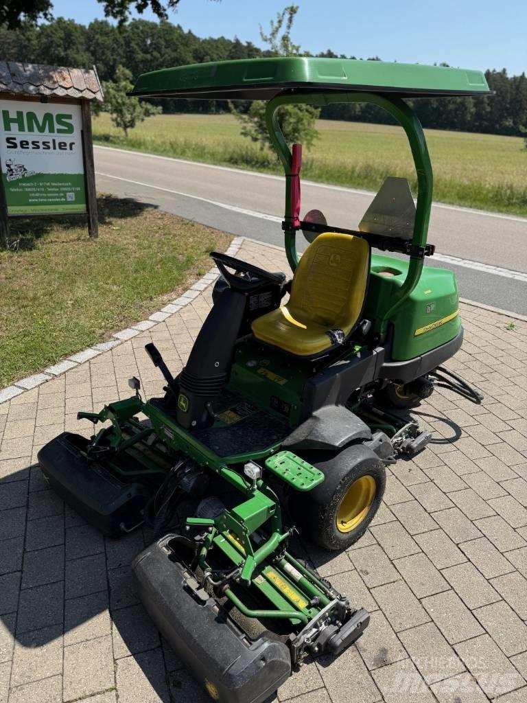 John Deere 2500 E Χορτοκοπτικά γηπέδων με γκαζόν