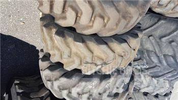  Pneus 10.5/80-18 Ελαστικά και ζάντες
