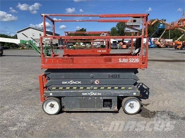 SkyJack SJ III 3226 Ανυψωτήρες ψαλιδωτής άρθρωσης