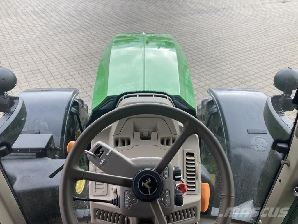John Deere 6M240 Τρακτέρ